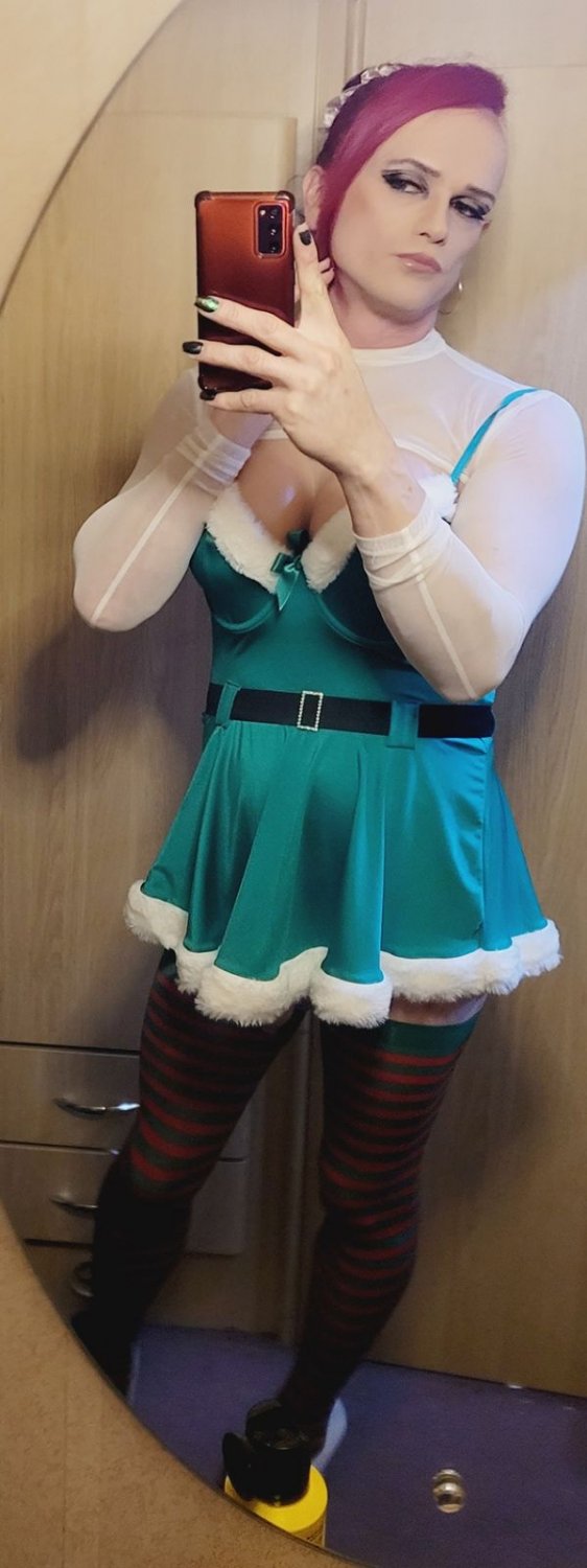 Sissy Elf Stephanie (Steph) makes the perfect Xmas present - kik: frillymaid5 - (3. Gallery) #qemggL5k